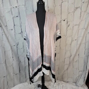 MOSS Rose | Beautiful lightweight‎ black and pink tribal Print Kimono | one size
